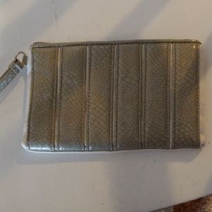 Simply Vera Wang  wristlet purse